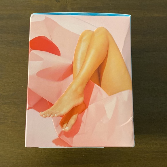 Bliss Poetic Waxing Straight-From-The-Spa Hair Removal Kit - Picture 4 of 6